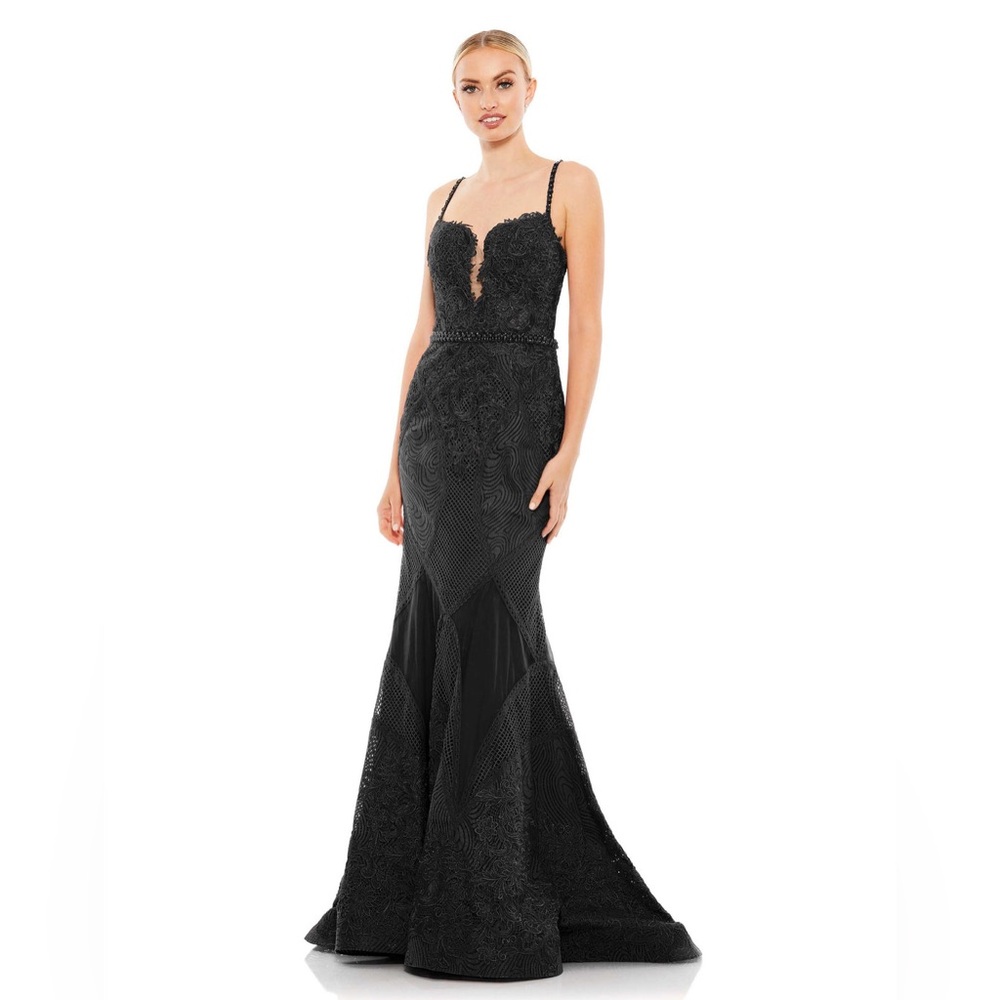 MAC Duggal 79082 Embroidered Sleeveless Plunge Neck Trumpet Gown Size 4 NWT FLAW